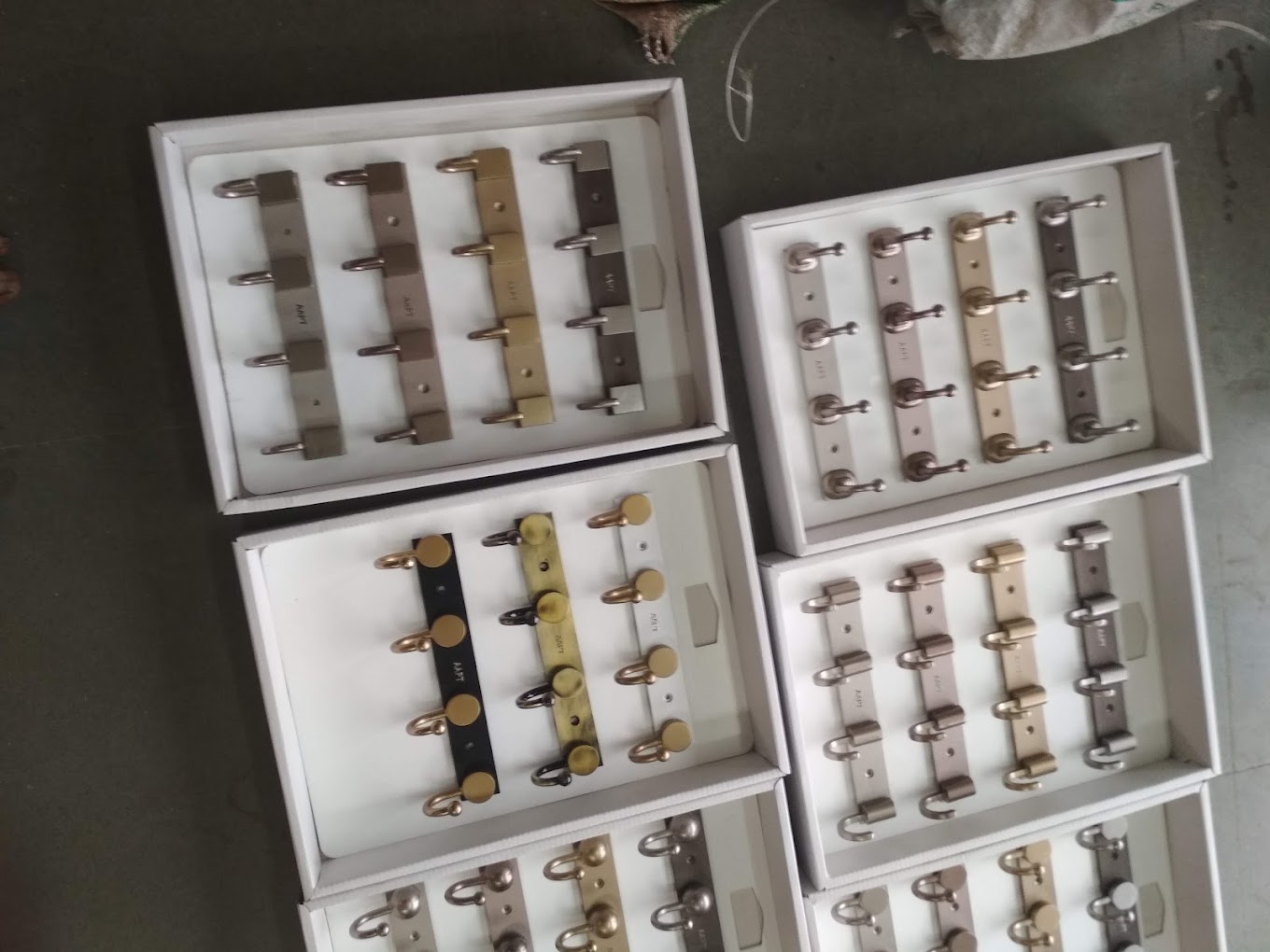 HARDWARE ACESSORY