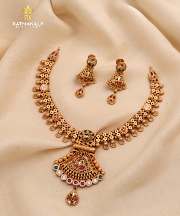 Gold Neckless